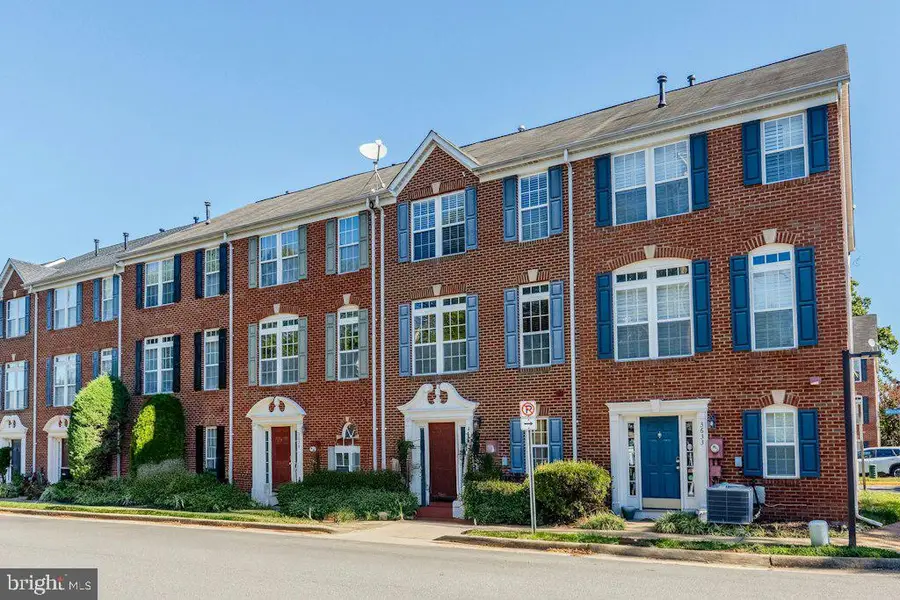 3631 Madison Ln, Falls Church, VA 22041 - #3