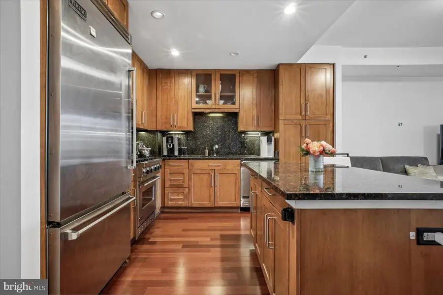 8220 Crestwood Heights Dr #301, McLean, VA 22102 - #2