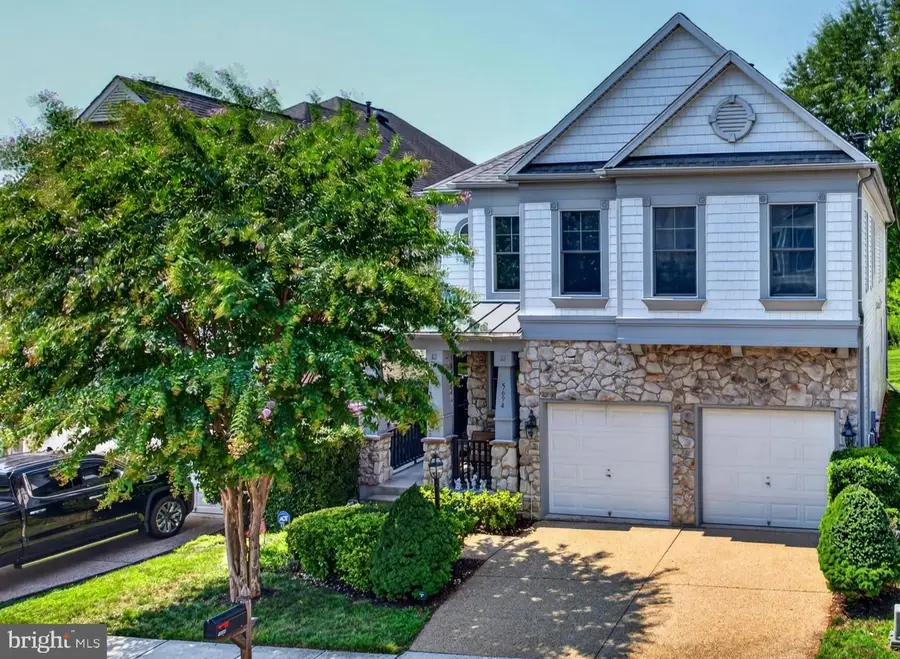 5694 Tower Hill Cir, Alexandria, VA 22315 - #2