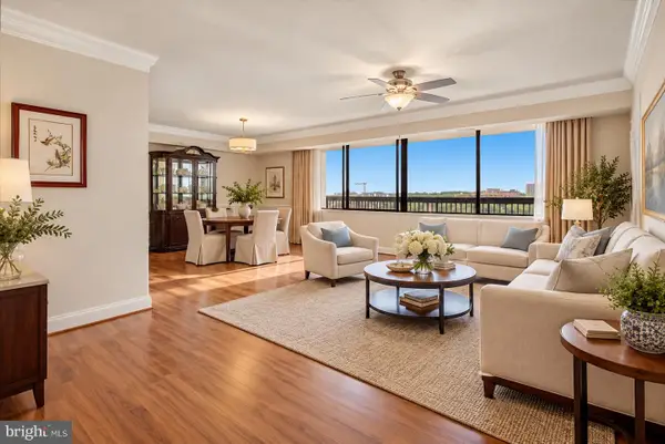 3713 S George Mason Dr #904w, FALLS CHURCH, VA 22041