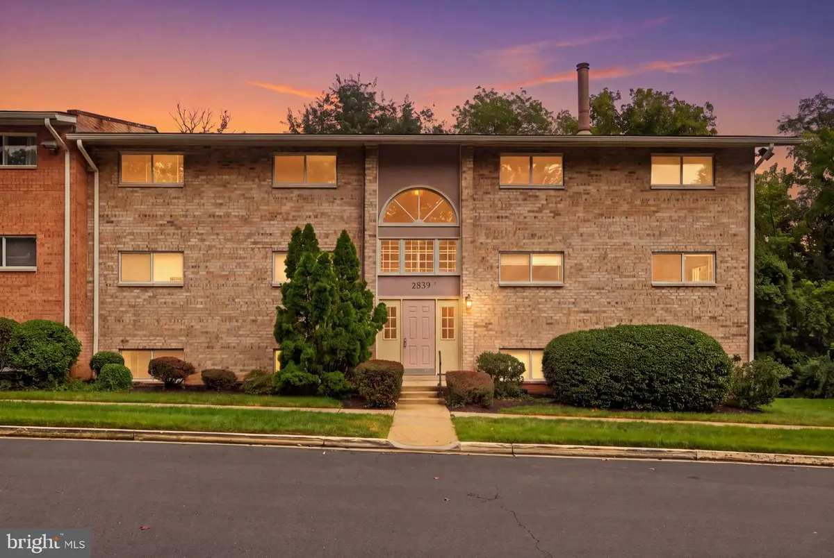 2839 Kalmia Lee Ct #101, Falls Church, VA 22042 - #1