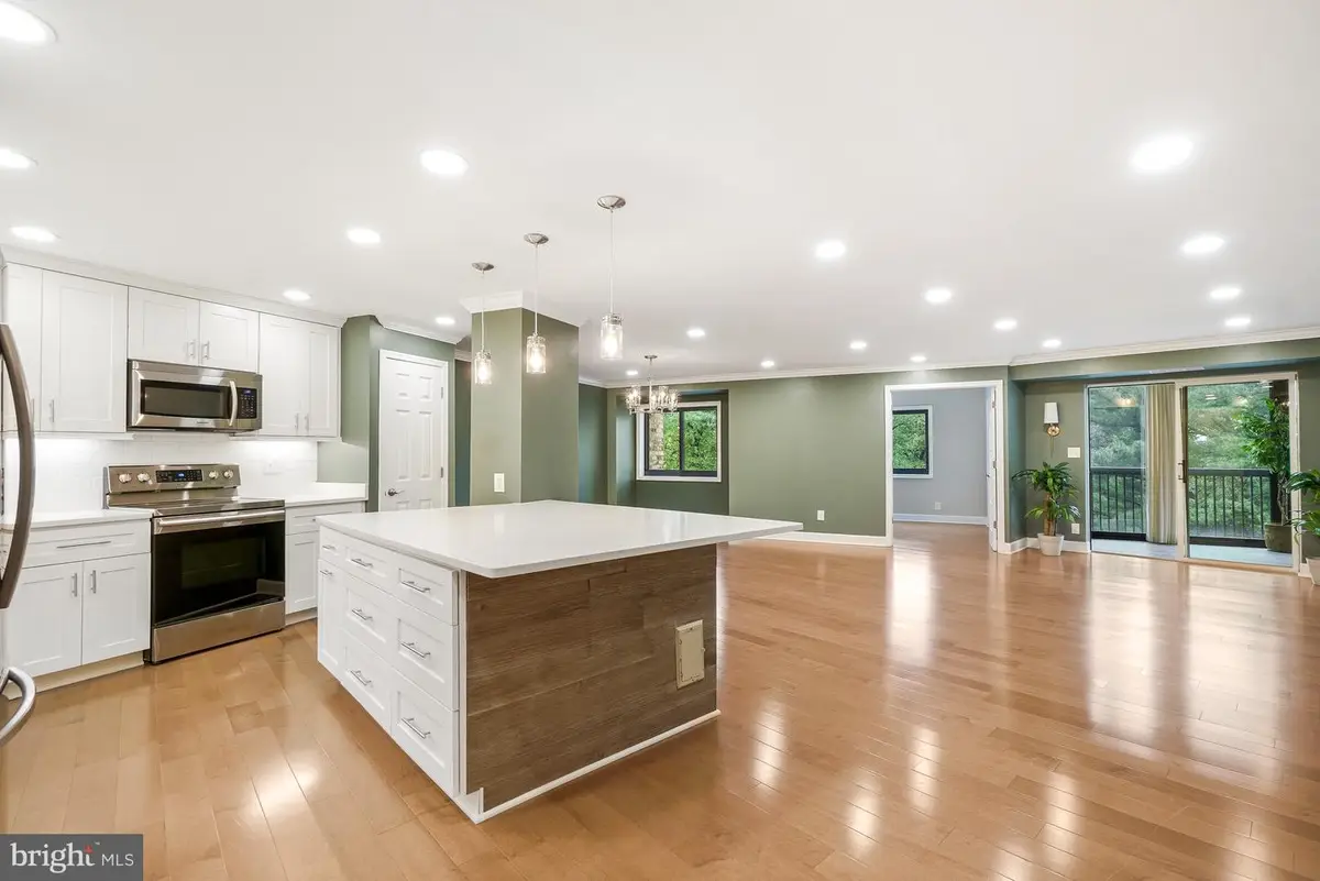 5903 Mount Eagle Dr #304, Alexandria, VA 22303 - #1