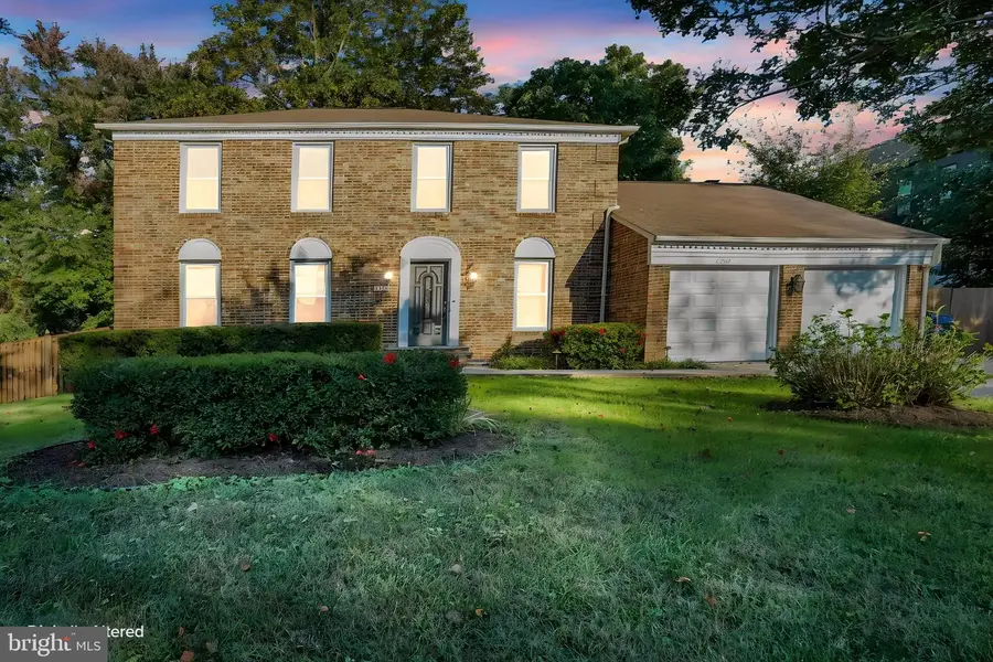 2909 Cedarest Rd, Fairfax, VA 22031 - #3