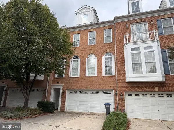 4076 Clovet Dr #27, FAIRFAX, VA 22030