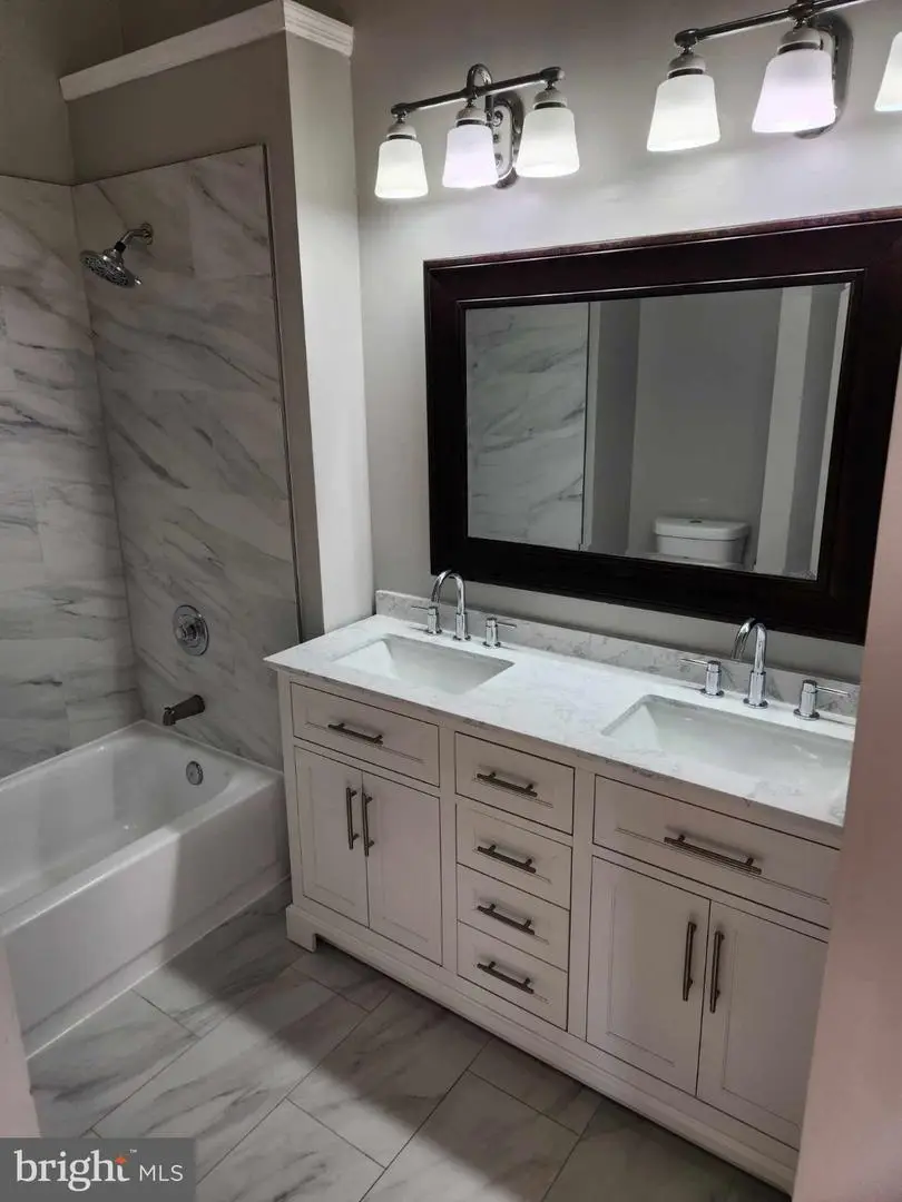 14053 Winding Ridge Ln, Centreville, VA 20121 - #2