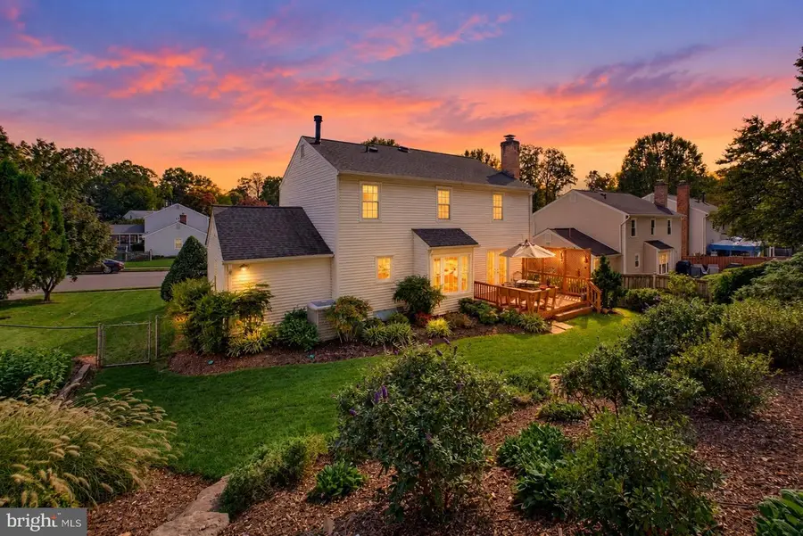 4928 King Solomon Dr, Annandale, VA 22003 - #3