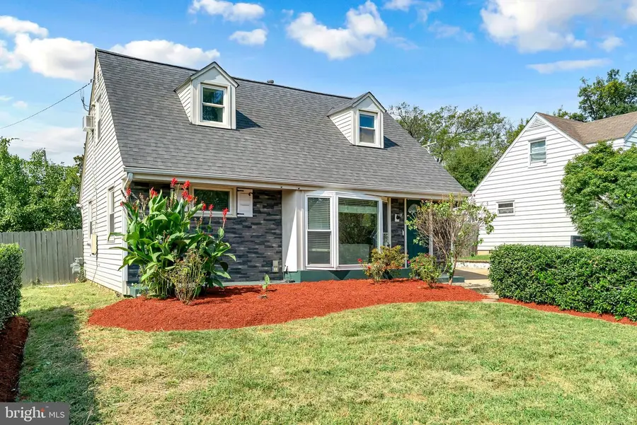 6604 Cavalier Dr, Alexandria, VA 22307 - #3