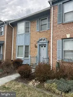 2878 Yarn Ct, FALLS CHURCH, VA 22042