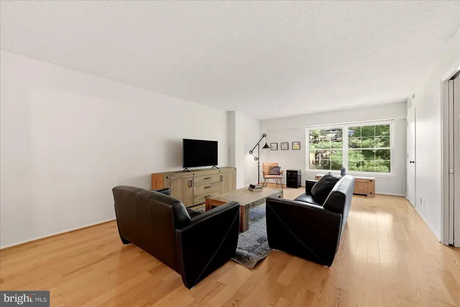 7640 Provincial Dr #204, McLean, VA 22102 - #3