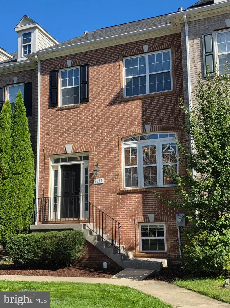 4653 Carisbrooke Ln, Fairfax, VA 22030 - #2