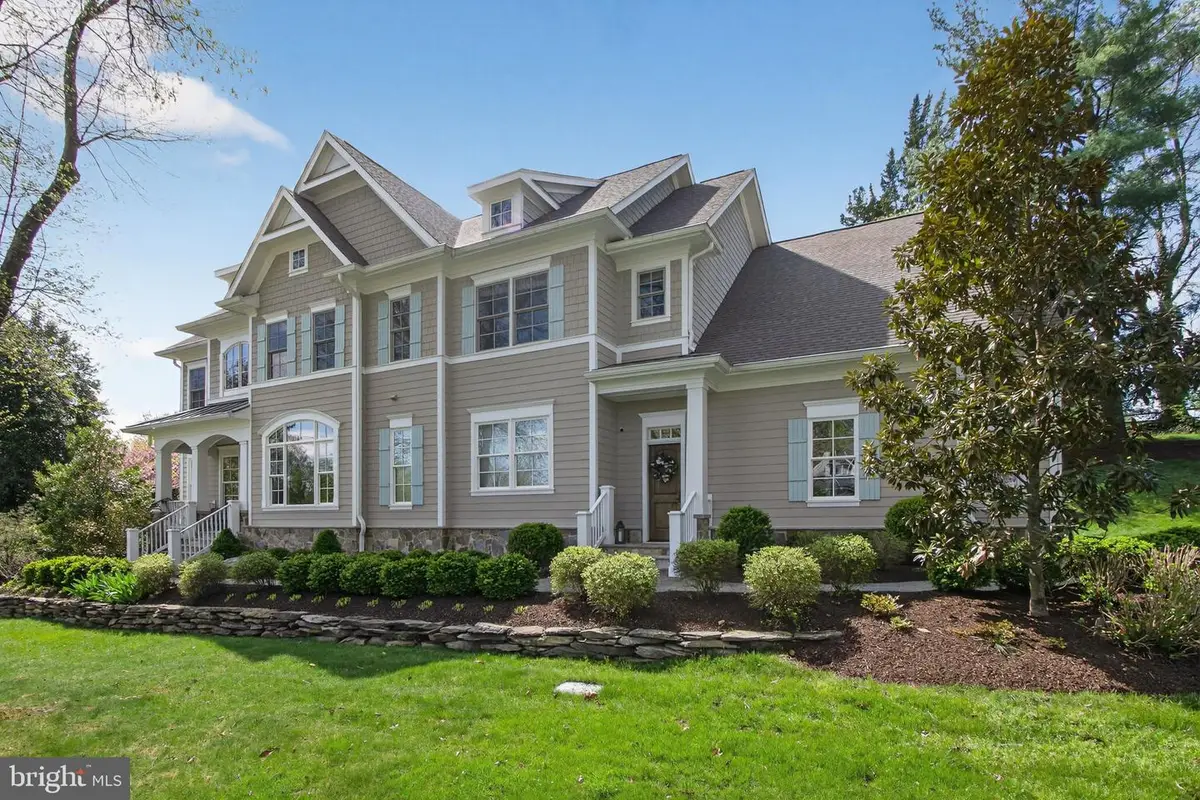 1420 Kurtz Rd, McLean, VA 22101 - #1
