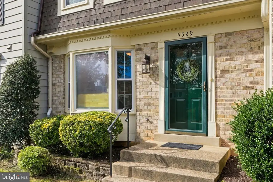 5529 Ridgeton Hill Ct, Fairfax, VA 22032 - #2
