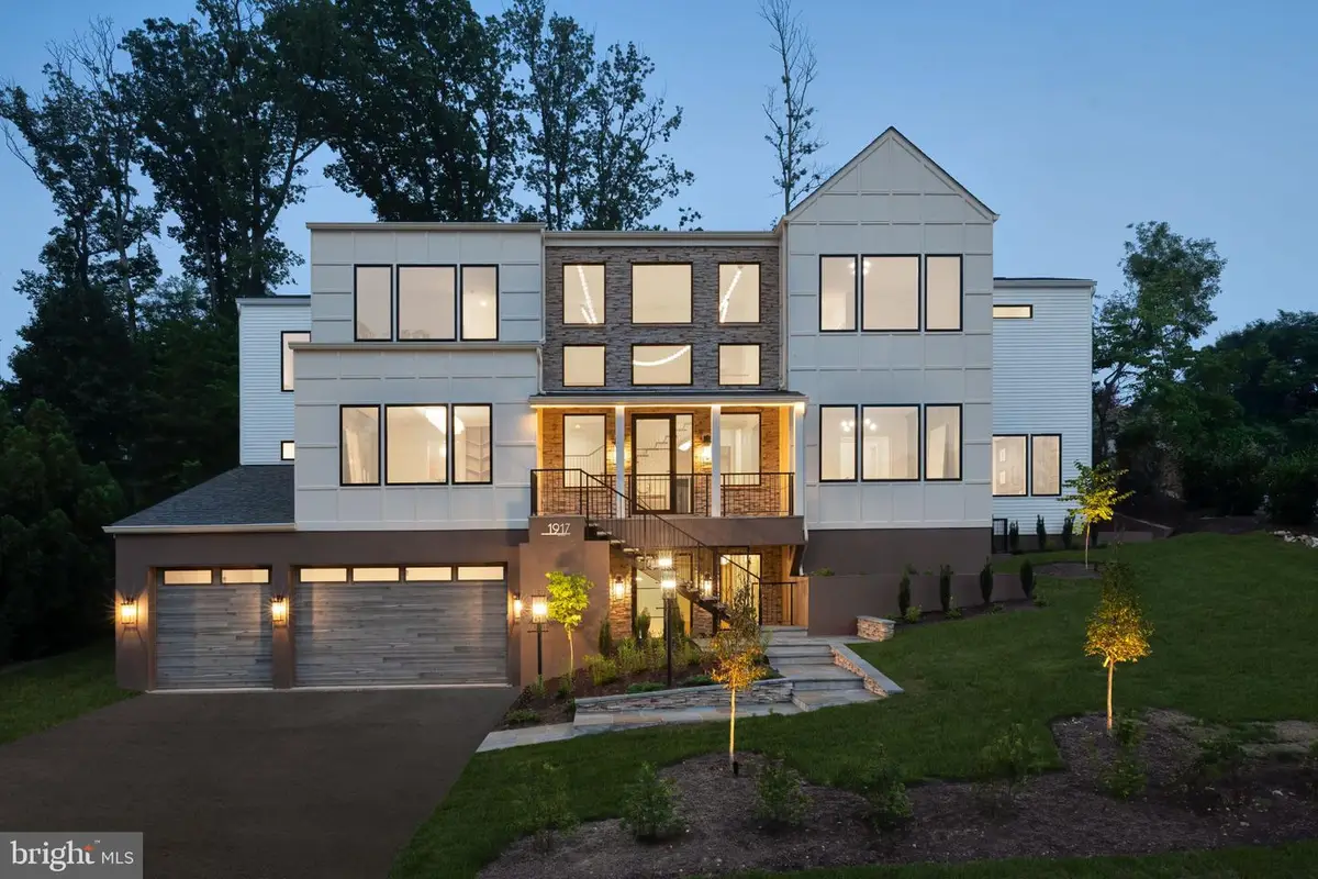1917 Kenbar Ct, McLean, VA 22101 - #1