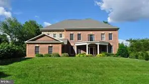 1683 Drewlaine Dr, Vienna, VA 22182 - #1
