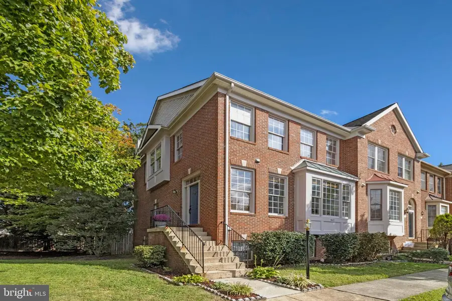 5613 Brookland Ct, Alexandria, VA 22310 - #2