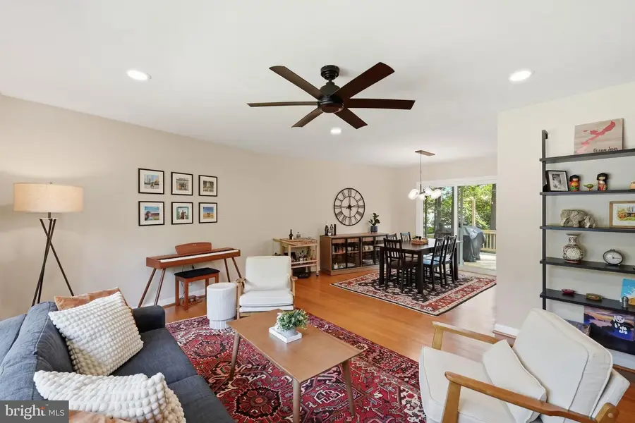 3413 Slade Ct, Falls Church, VA 22042 - #3