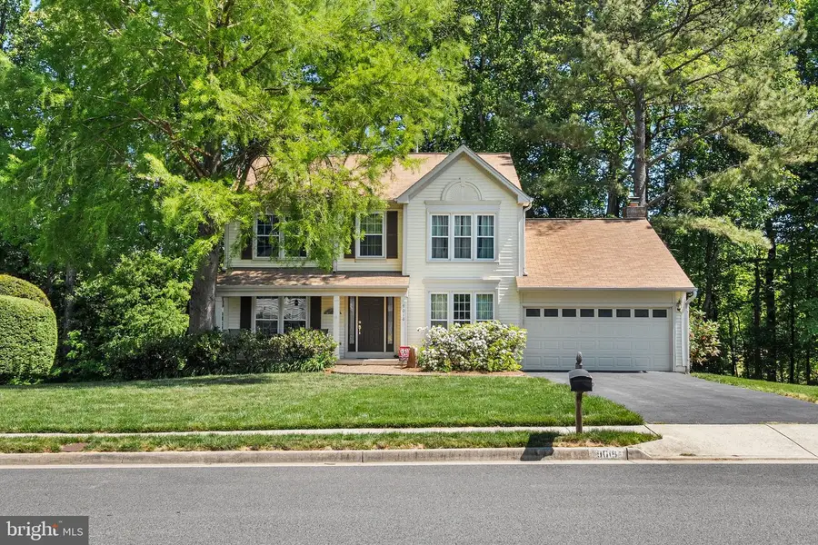 9018 Triple Ridge Rd, Fairfax Station, VA 22039 - #3
