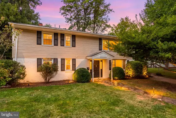 511 Walker St Sw, VIENNA, VA 22180
