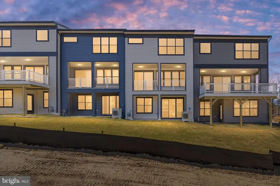 8460 Begonia Ln, Lorton, VA 22079 - #3