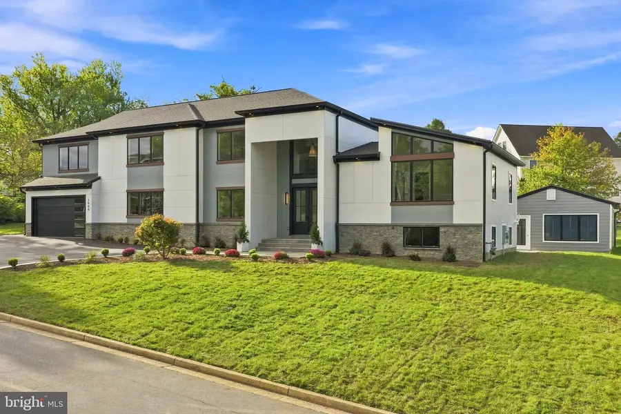 1904 Ware Rd, Falls Church, VA 22043 - #2