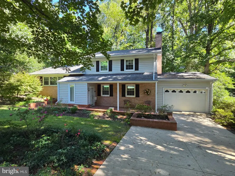 5017 Dodson Dr, Annandale, VA 22003 - #2
