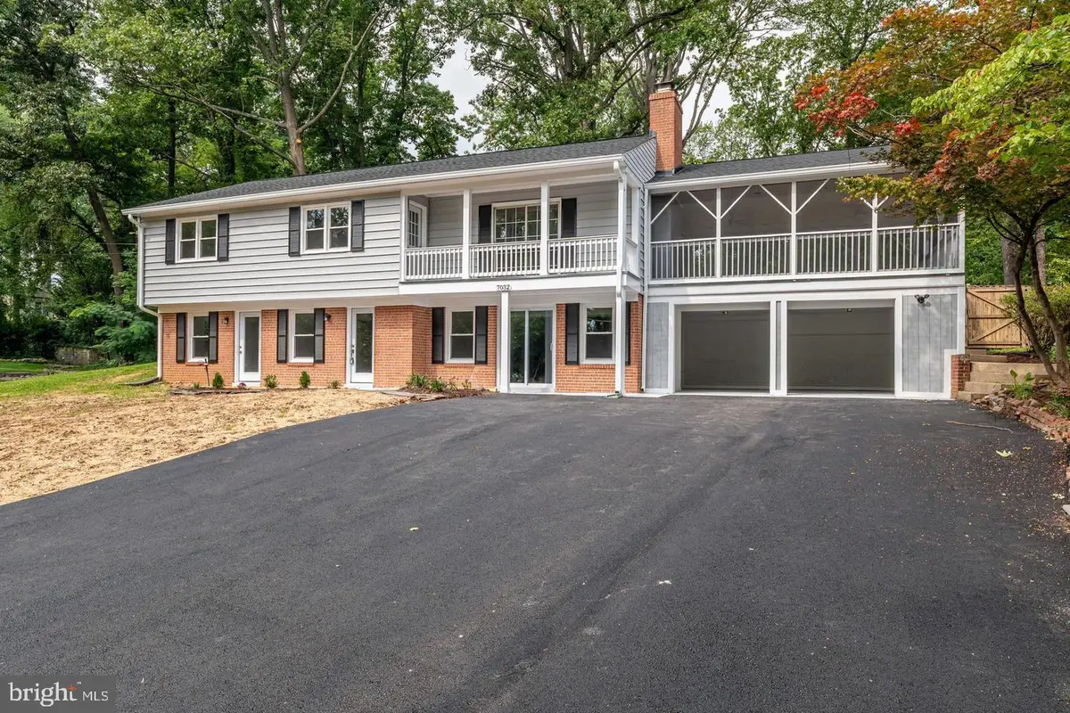 7032 Coventry Rd, Alexandria, VA 22306 - #1