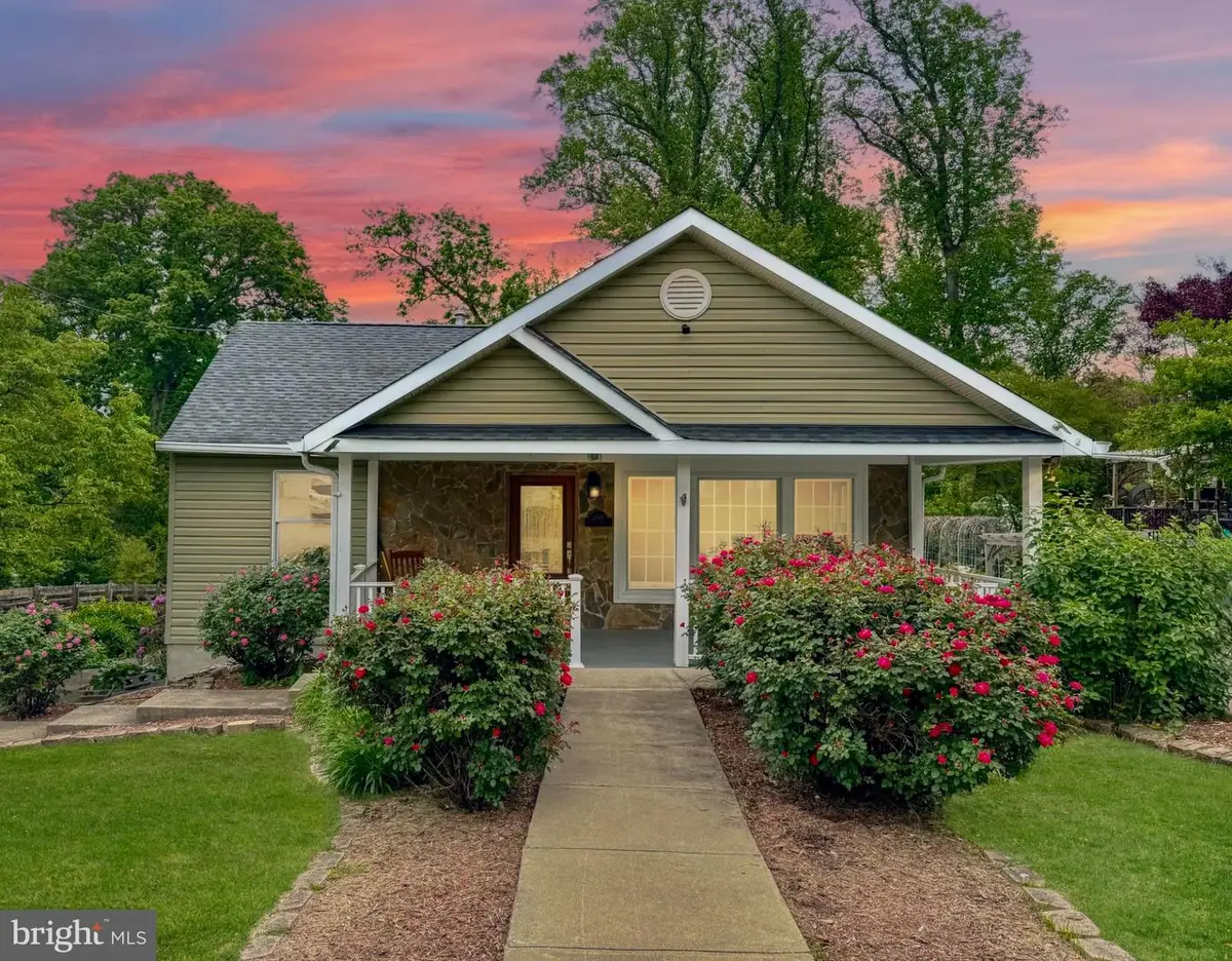 2007 Nordlie Pl, Falls Church, VA 22043 - #1