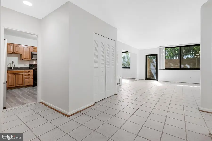 3713 S George Mason Dr #t5w, Falls Church, VA 22041 - #2