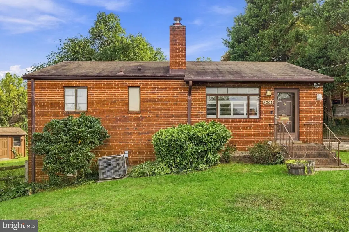 3201 Apex Cir, Falls Church, VA 22044 - #1
