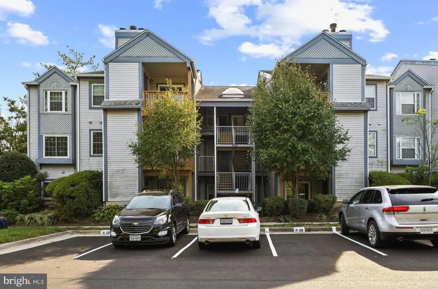 6908 Victoria Dr #i, Alexandria, VA 22310 - #2