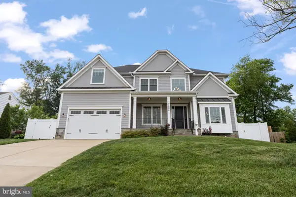 7606 Leonard Dr, FALLS CHURCH, VA 22043
