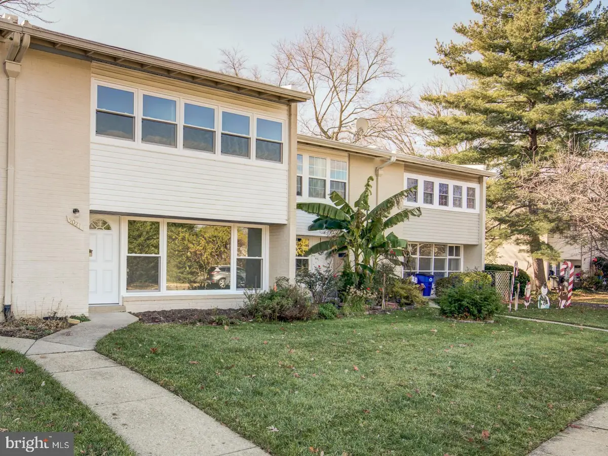 5021 Americana Dr, Annandale, VA 22003 - #1