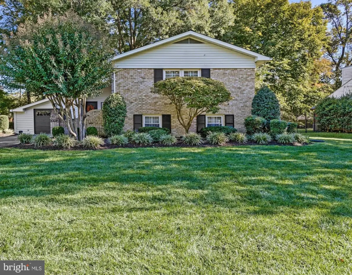 8445 Porter Ln, Alexandria, VA 22308 - #1