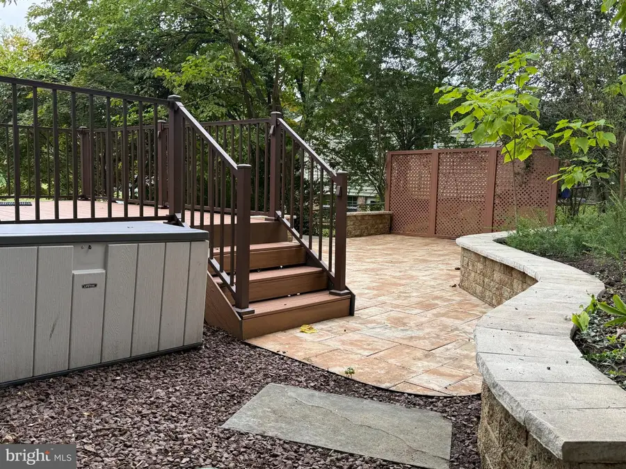 7840 Brompton St, Springfield, VA 22152 - #2