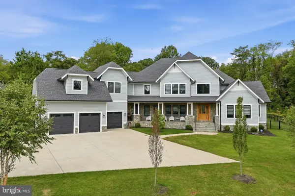 5532 Summit St, CENTREVILLE, VA 20120
