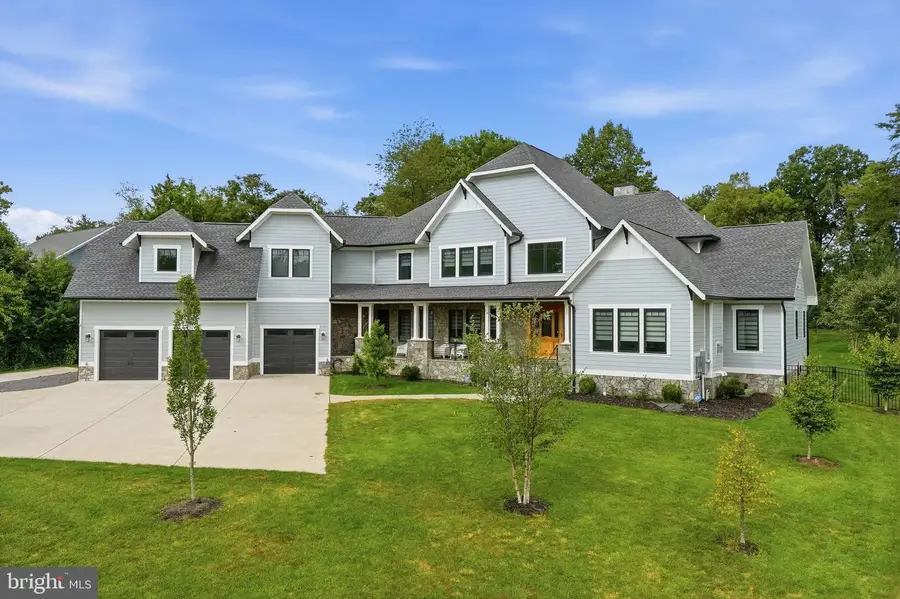 5532 Summit St, Centreville, VA 20120 - #3
