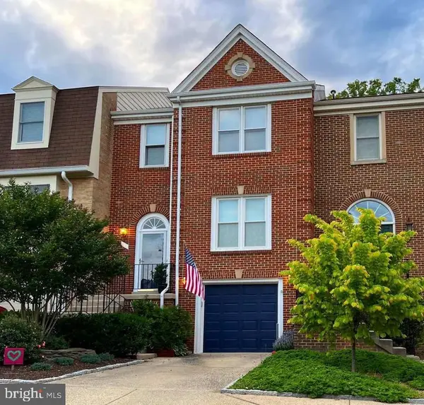 414 Council Dr Ne, VIENNA, VA 22180