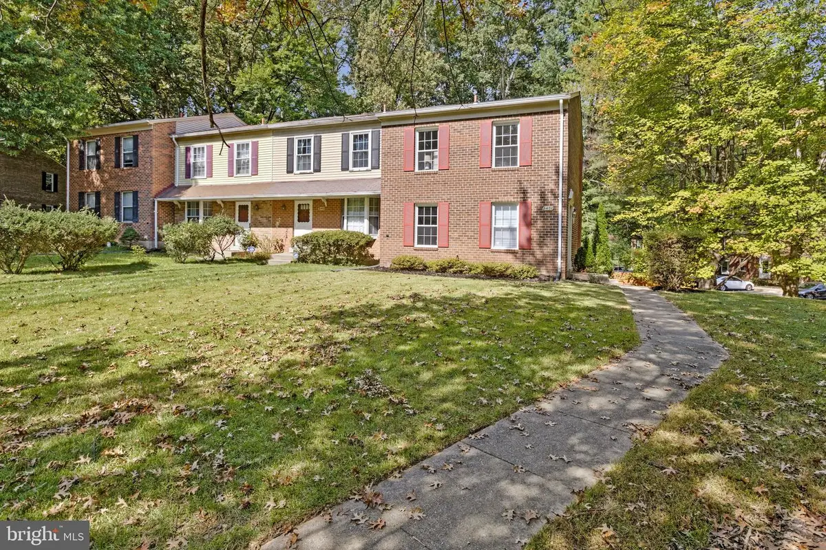 6401 Old Scotts Ct, Springfield, VA 22152 - #1