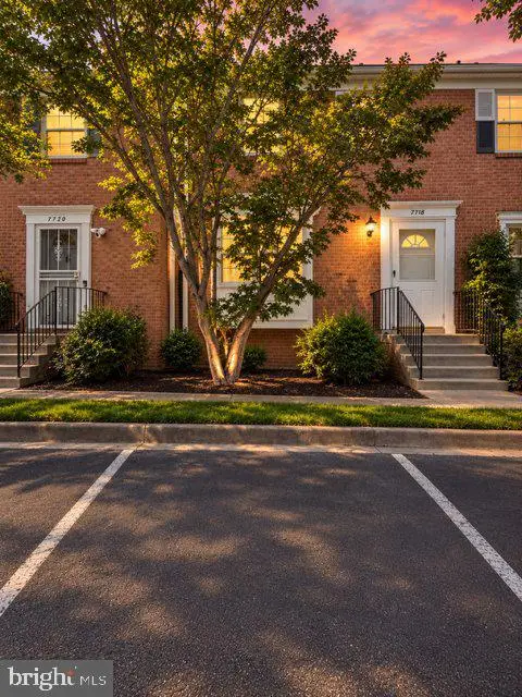 7718 Trevino Ln, Falls Church, VA 22043 - #1