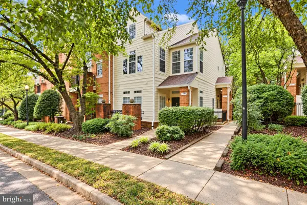 1369 Garden Wall Cir #714, RESTON, VA 20194
