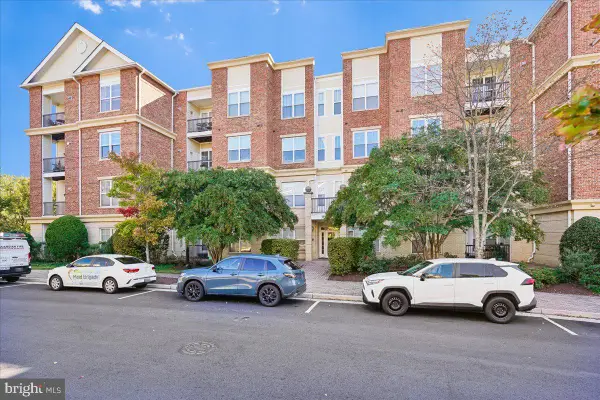 815 Branch Dr #304, HERNDON, VA 20170