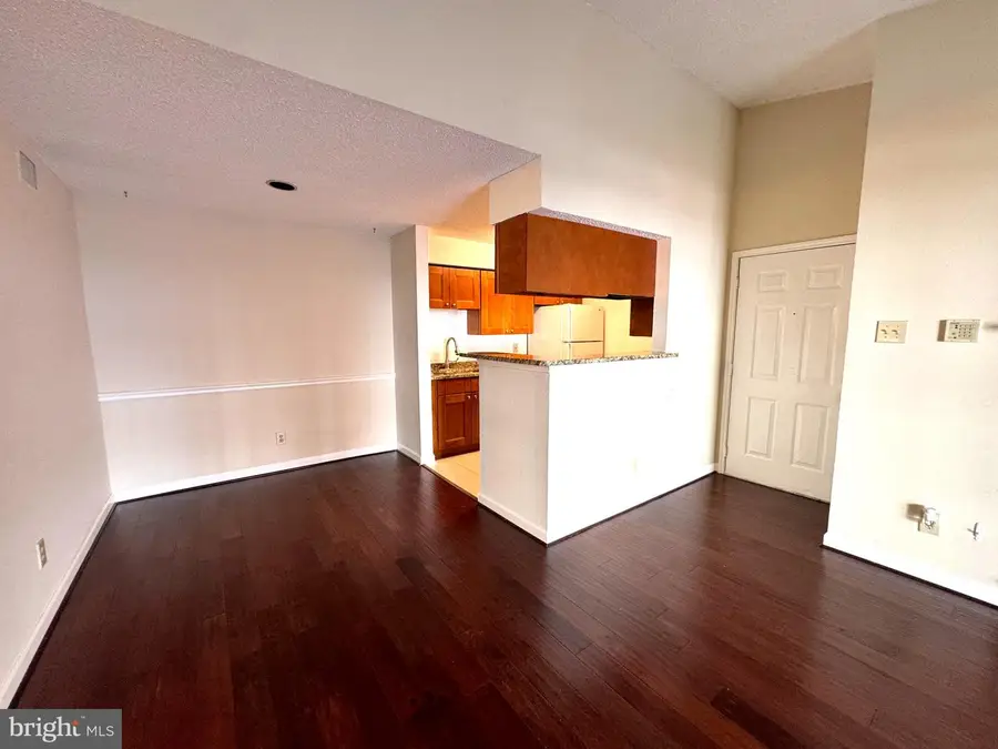 1513 Lincoln Way #301a, McLean, VA 22102 - #2