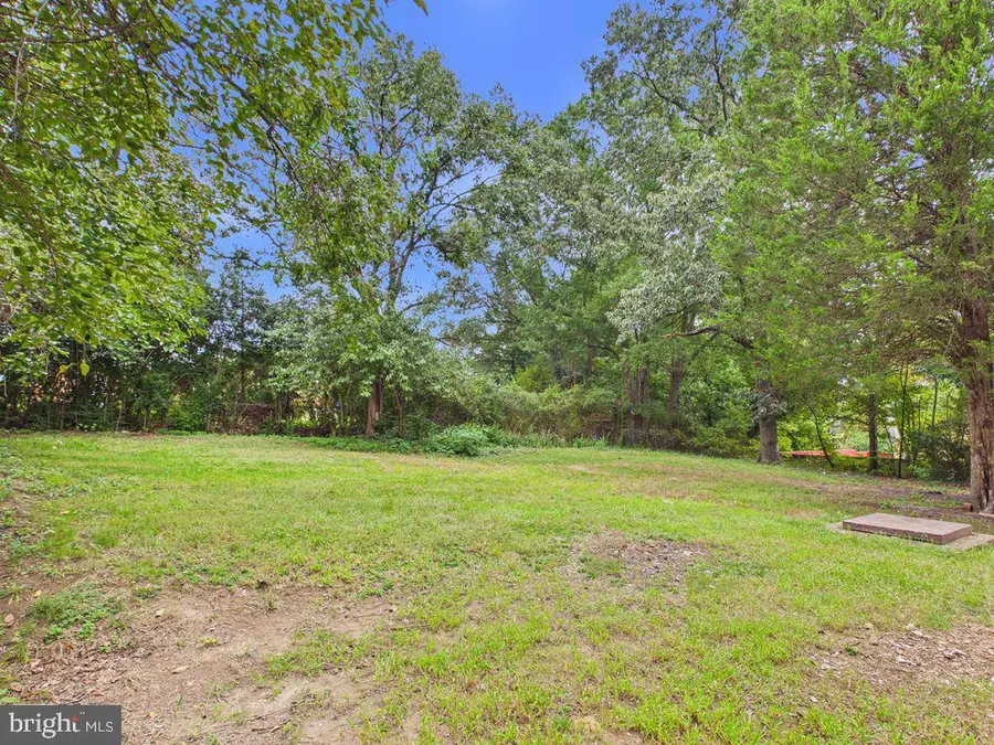 2610 Beacon Hill Rd, Alexandria, VA 22306 - #2