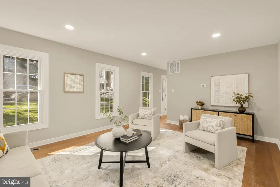 8550 Newington Forest Ct, Springfield, VA 22153 - #3