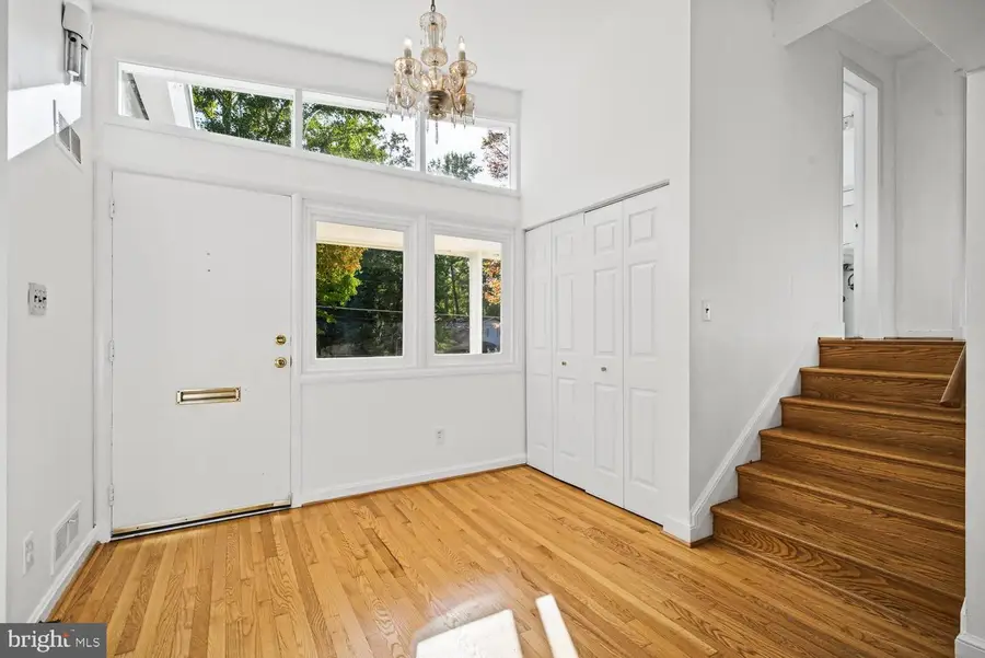 9408 Forest Haven Dr, Alexandria, VA 22309 - #3