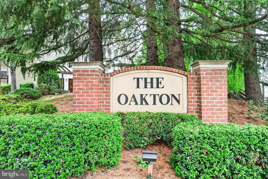 10146 Oakton Terrace Rd #10146, Oakton, VA 22124 - #2