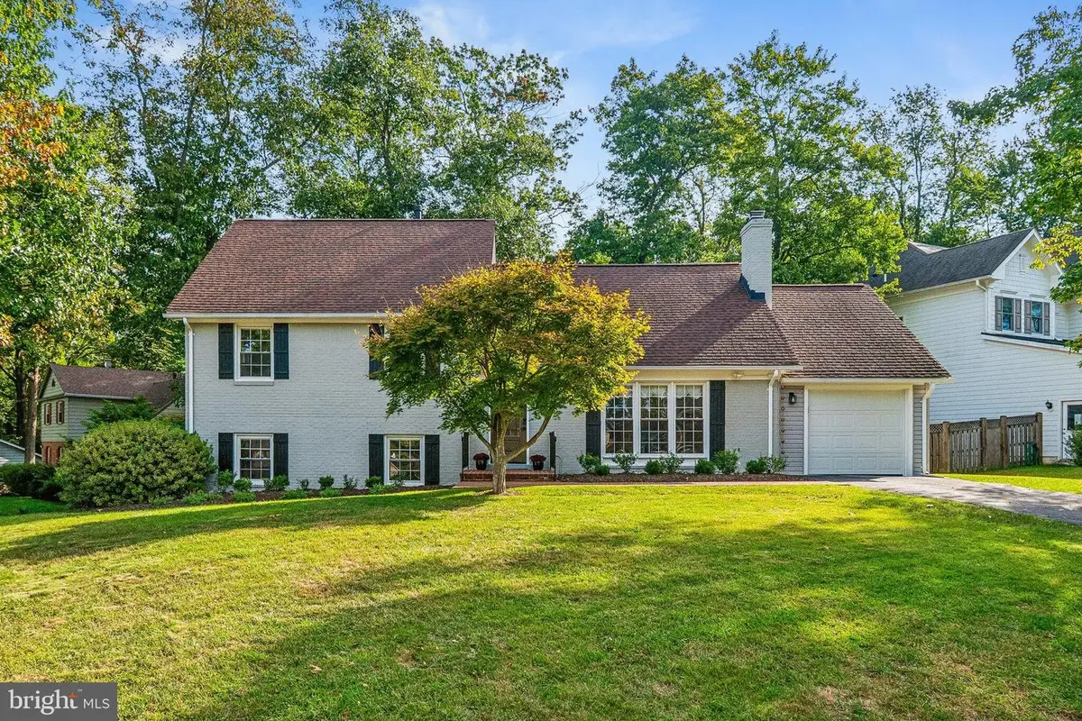 515 Woodland Ct Nw, Vienna, VA 22180 - #1