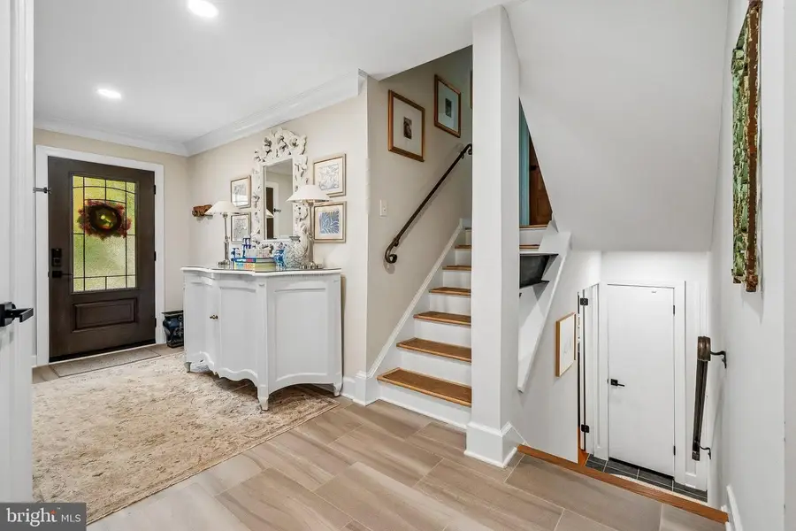 515 Woodland Ct Nw, Vienna, VA 22180 - #3