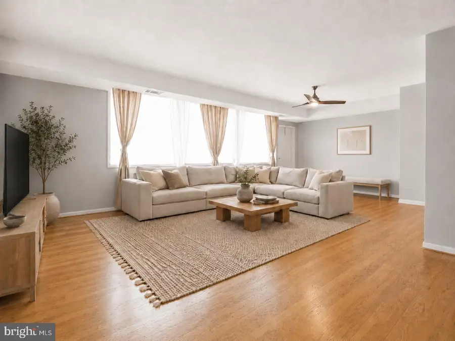 3713 S George Mason Dr #810, Falls Church, VA 22041 - #3