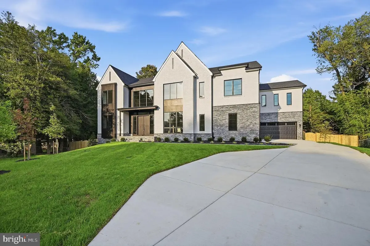2101 Grayson Pl, Falls Church, VA 22043 - #1